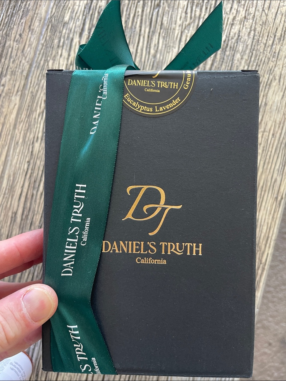 DANIEL'S TRUTH
DOME CANDLES 11OZ EUCALYPTUS LAVENDER